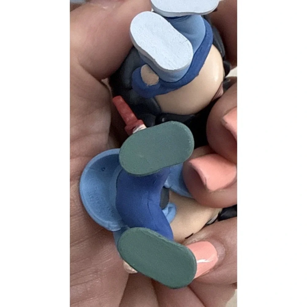 N/A product figurine